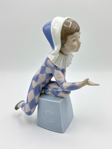 Lladro 5077 harlequin clown - harlequin, "c