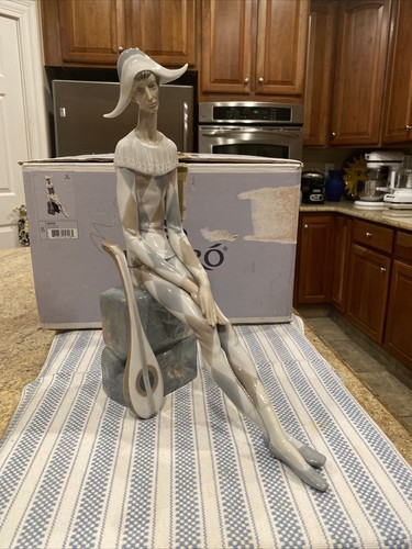 Lladro 4558 sad harlequin - sad,