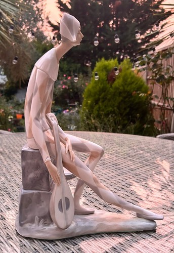 Nao lladro sad harlequin - nao,