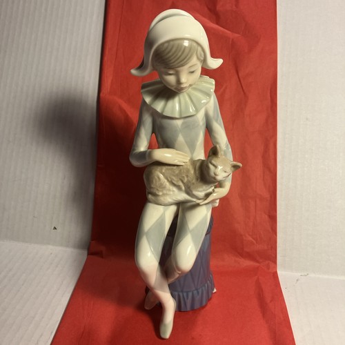 Nao lladro harlequin with - nao,