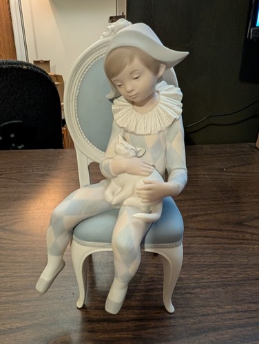 Lladro harlequin boy - ,