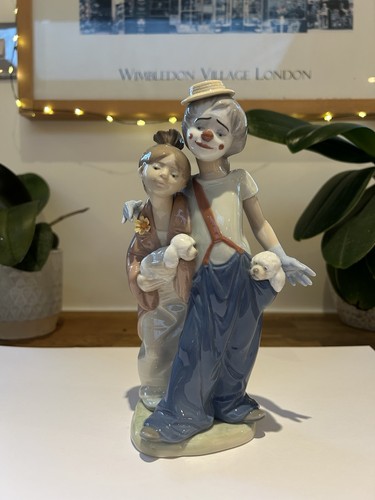 Lladro figurine pals - -,