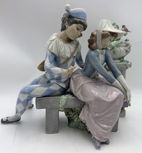 Nao lladro harlequin - by,
