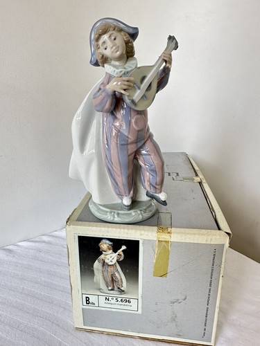 Lladro mandolin serenade - mandolin,