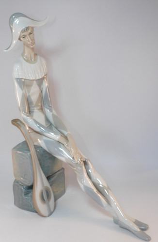 Lladro 36cm sad harlequin - lladro,