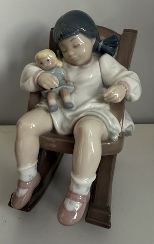 Retired lladro 5448 naptime - lladro,