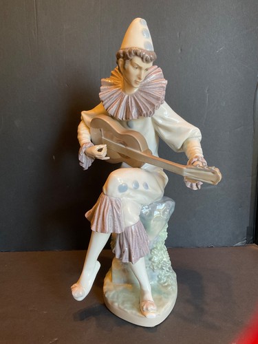 Lladro 4923 serious clown - 4923,