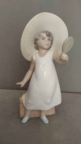 Nao lladro 1351 playing - nao,