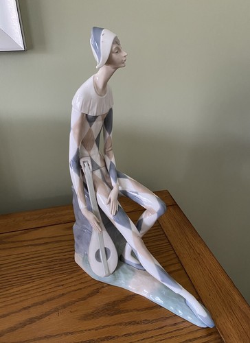 Lladro nao harlequin with - nao,