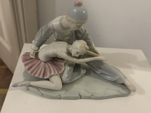 Harlequin clown ballerina - clown,