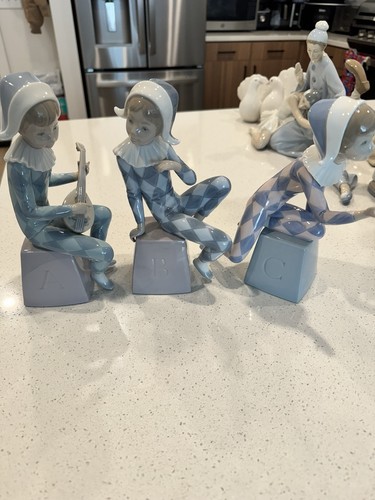Lladro harlequin c - "harlequin, c"