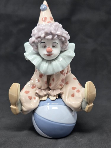 Lladro 5813 having - #5813, a